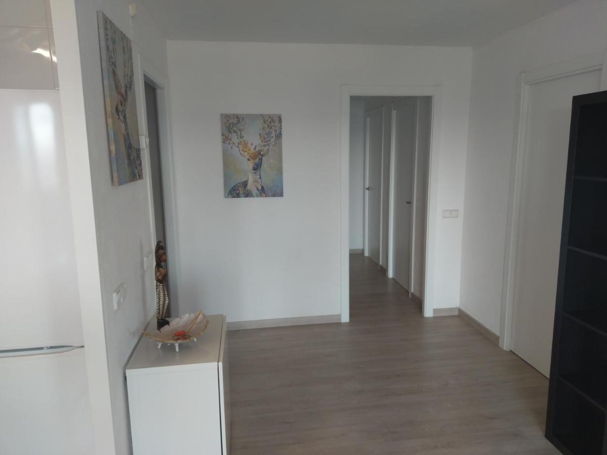 Luxury Apartment Accommodation, Next To Beach & Train Station Calella Exterior foto