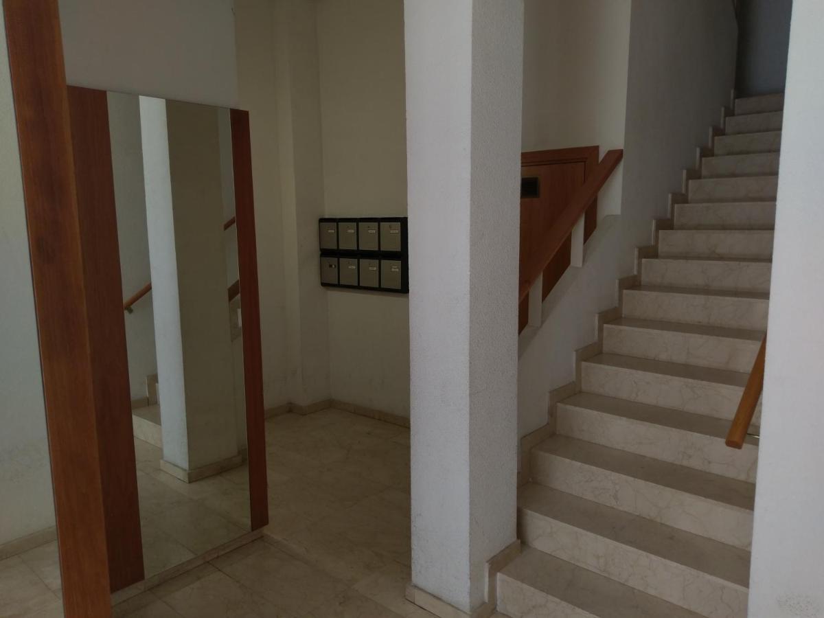 Luxury Apartment Accommodation, Next To Beach & Train Station Calella Exterior foto